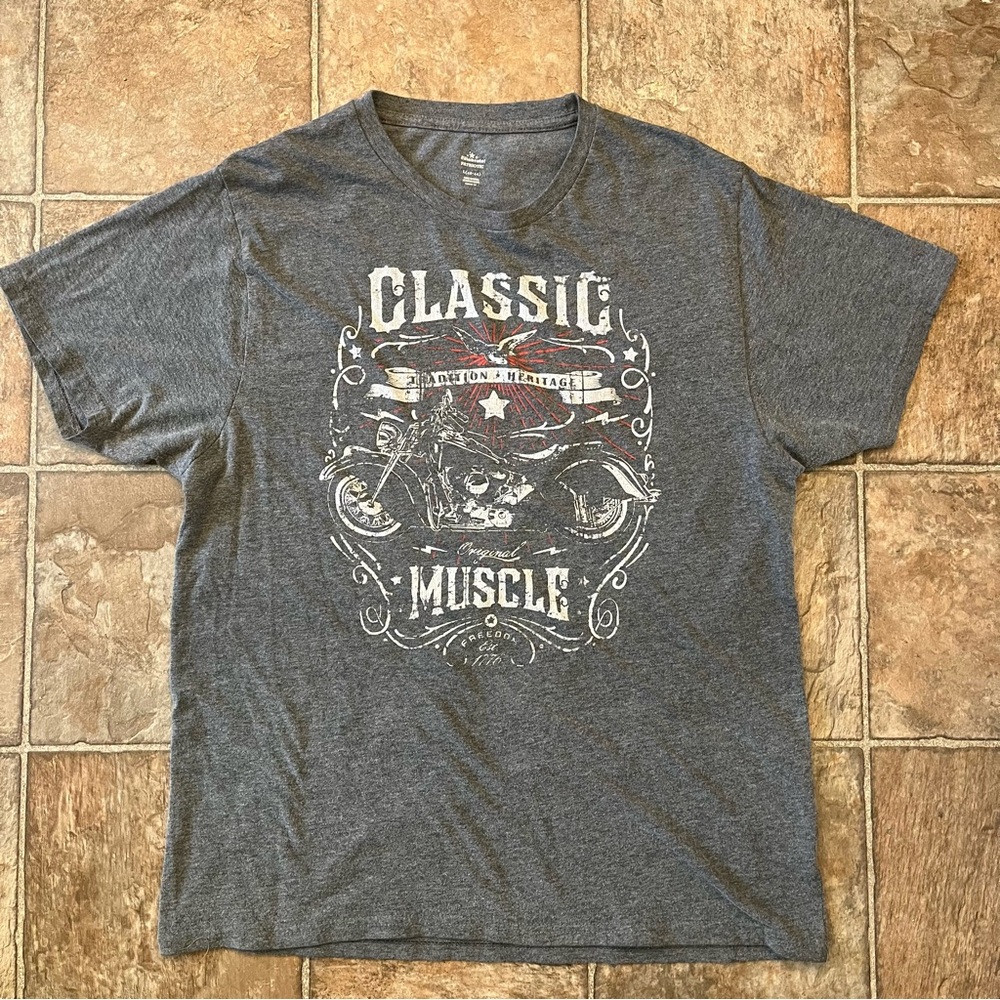 Classic Muscle Motorcycle Graphic Tee Shirt Sz L - PreLoved